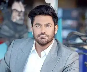 (عکس) محمدرضا گلزار در رستورانی لوکس​