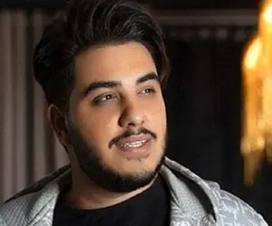 آواز ماندگار؛ گریه های بی امان آرون افشار وسط کنسرت برای بهترین زن زندگیش خدای احساسه