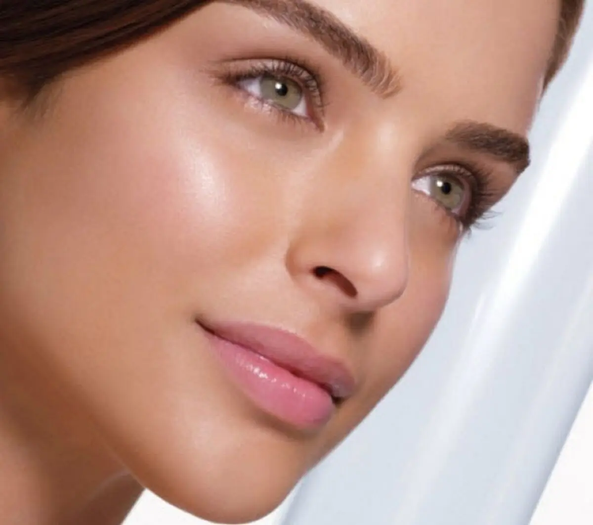 چطور پوستی سالم و  زیبا داشته باشیم؟