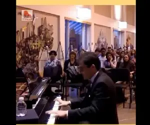 ساز احساسی/صدای پیانو نوازنده ایرانی دانشگاه کارولینای آمریکا رو متحیر خودش کرده