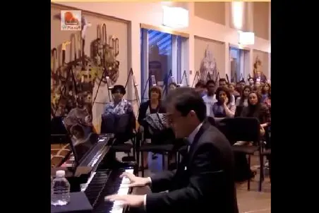 ساز احساسی/صدای پیانو نوازنده ایرانی دانشگاه کارولینای آمریکا رو متحیر خودش کرده