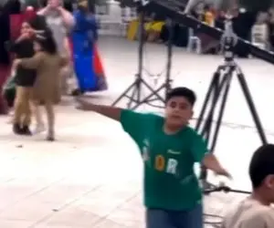 آواز محلی؛ دلی رقصیدن مهمون گرد و قلمبه عروسی که طرف هرکی میره هیشکی بهش محل نمیده