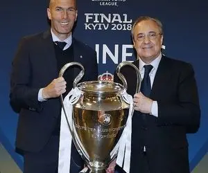 زیدان در انتظار پیشنهاد دو غول اروپا