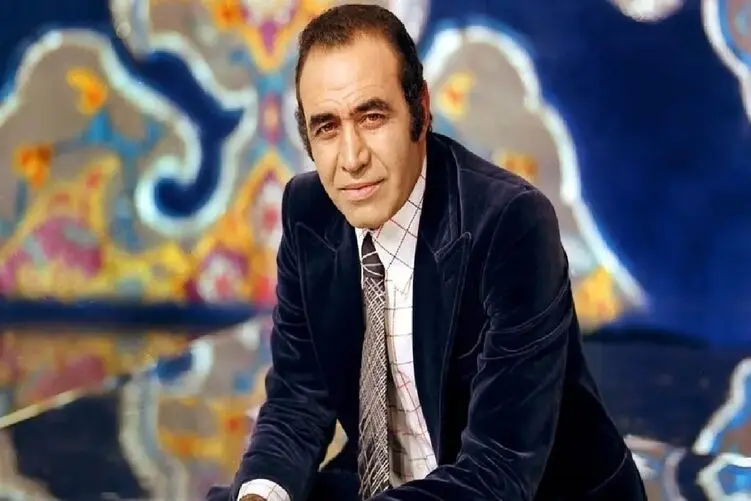 استاد خواجه امیری به فاصله ی نیم قرن این آهنگ رو دوباره اجرا کرد ولی این کجا و آن کجا