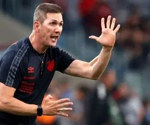 سرمربی سابق سانتوس جانشین احتمالی نکونام در استقلال