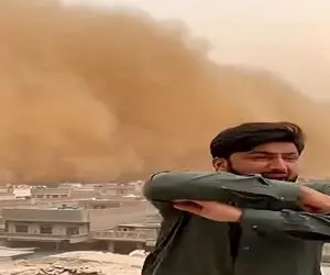 معماری طبیعت؛ طوفان گرد و غبار کل شهر رو آلوده کرد چشم چشم رو نمیبینه هیچ اکسیژن نیست