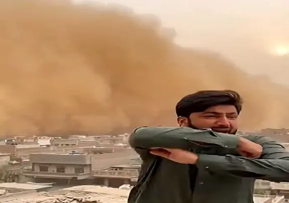 معماری طبیعت؛ طوفان گرد و غبار کل شهر رو آلوده کرد چشم چشم رو نمیبینه هیچ اکسیژن نیست