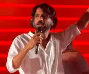 آواز شاد؛ طرفداره دوربینو زوم کرده رو عرفان طهماسبی رفته تو حس اوجشو هیجان داد عجیب