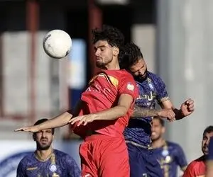 (عکس) حرکت جنجالی فولادی ها در بازی با گل‌گهر!