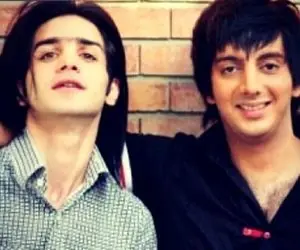 آواز نوستالژی؛ تمرین خوانندگی فرزاد فرزین با یگانه که باید بگم شکر خدا اون دوران گذشت