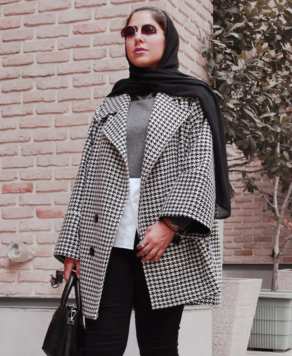 مانتو جناغی سیاه و سفید