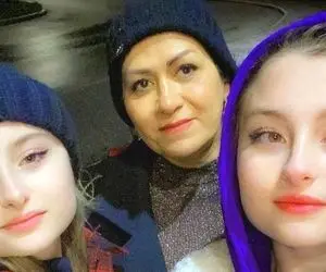 سارا و نیکا دو خواهر دو قلو با پوشش عجیب + عکس