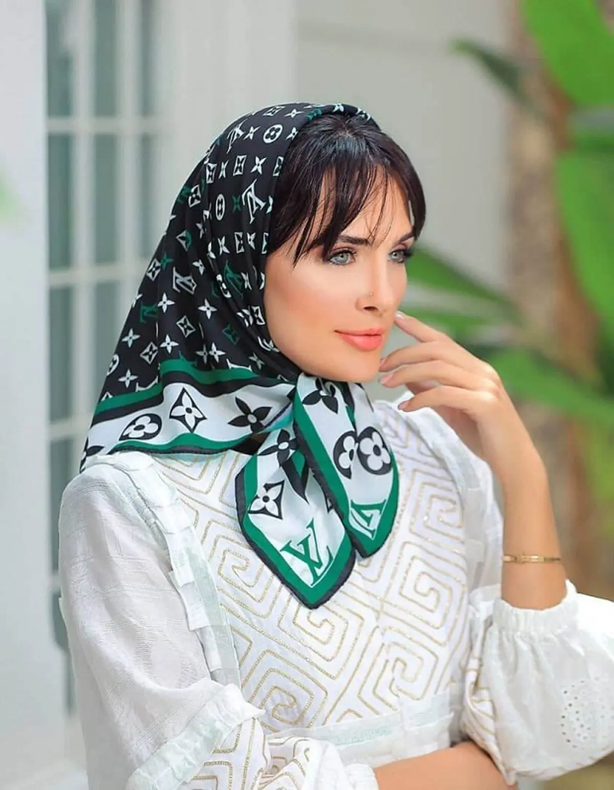 مینی اسکارف و دستکش