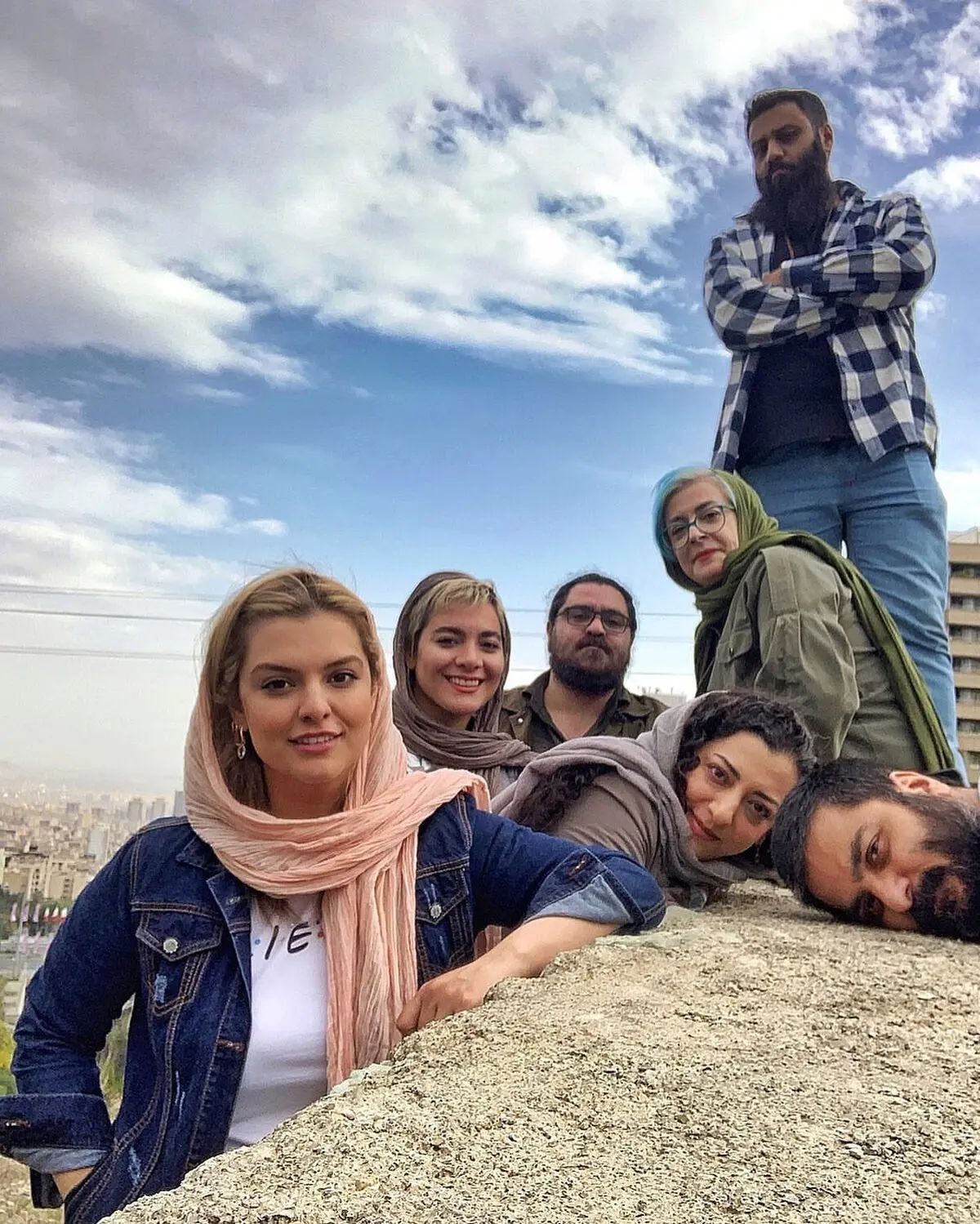 دنیا مدنی