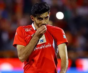 کدام بازیکن پرسپولیس مامور مهار مهدی ترابی است؟