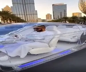 فناوری نوین؛ دُبی ماشین کریستالی ساخته مردم آمریکا  وایسادن نگاهش میکنن فکشون افتاده