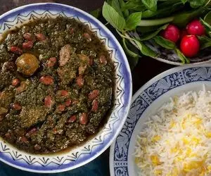 آشپزی حرفه ای؛ ترفند های خوشمزه تر شدن خورشت قورمه سبزی؛ نکته طلایی واسه سبزیش