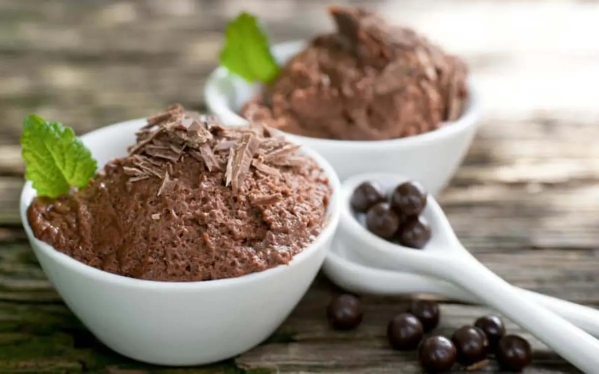 http___cdn.cnn.com_cnnnext_dam_assets_181127110200-16-50-sweets-travel-chocolate-mousse