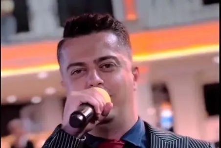 آواز محلی؛ تو عروسی چه گروه کلانی تشکیل دادن همه پشت بند هم قطار هوهو چی چی