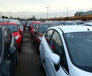 اگر خودروهای لوکس مالیات ندهند، چه می‌شود؟