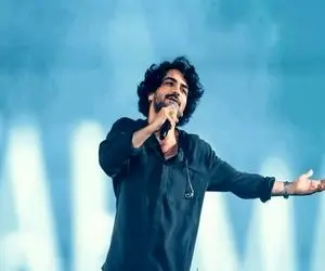 آواز احساسی؛ عرفان طهماسبی کنسرتش تا گفت با این که دلگیرم ازت جمعیت یکصدا خوندن بقیشو