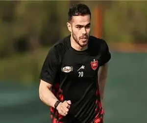  نصرتی: این اورونوف، همان بازیکنی نیست که پرسپولیس را قهرمان کرد