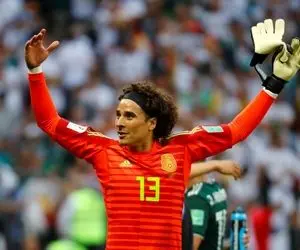 گیرمو اوچوا دروازه بان 40 ساله مکزیکی گزینه گلری پرسپولیس