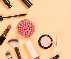 ضروری ترین لوازم مورد نیاز برای آرایش روزانه