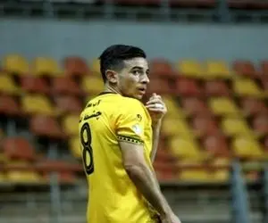 واکنش عجیب احمدزاده به سوال در مورد پرسپولیس!