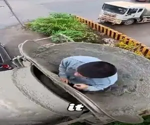 شغل عجیب؛ یه عده میرن داخل مخزن ماشین بتن سازو تمیز کنن برا درآمد دلاری توش وحشتناکه