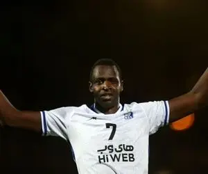 شاه ماهی به پرسپولیس پیوست؛ غول قرمز پوش!