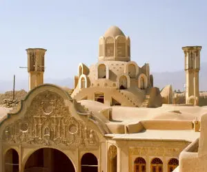 کاشان گردی در یک روز؛ راهنمای سفر یک روزه به کاشان