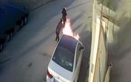 آتش زدن ماشین لاکچری در بوشهر توسط دو موتور سوار!