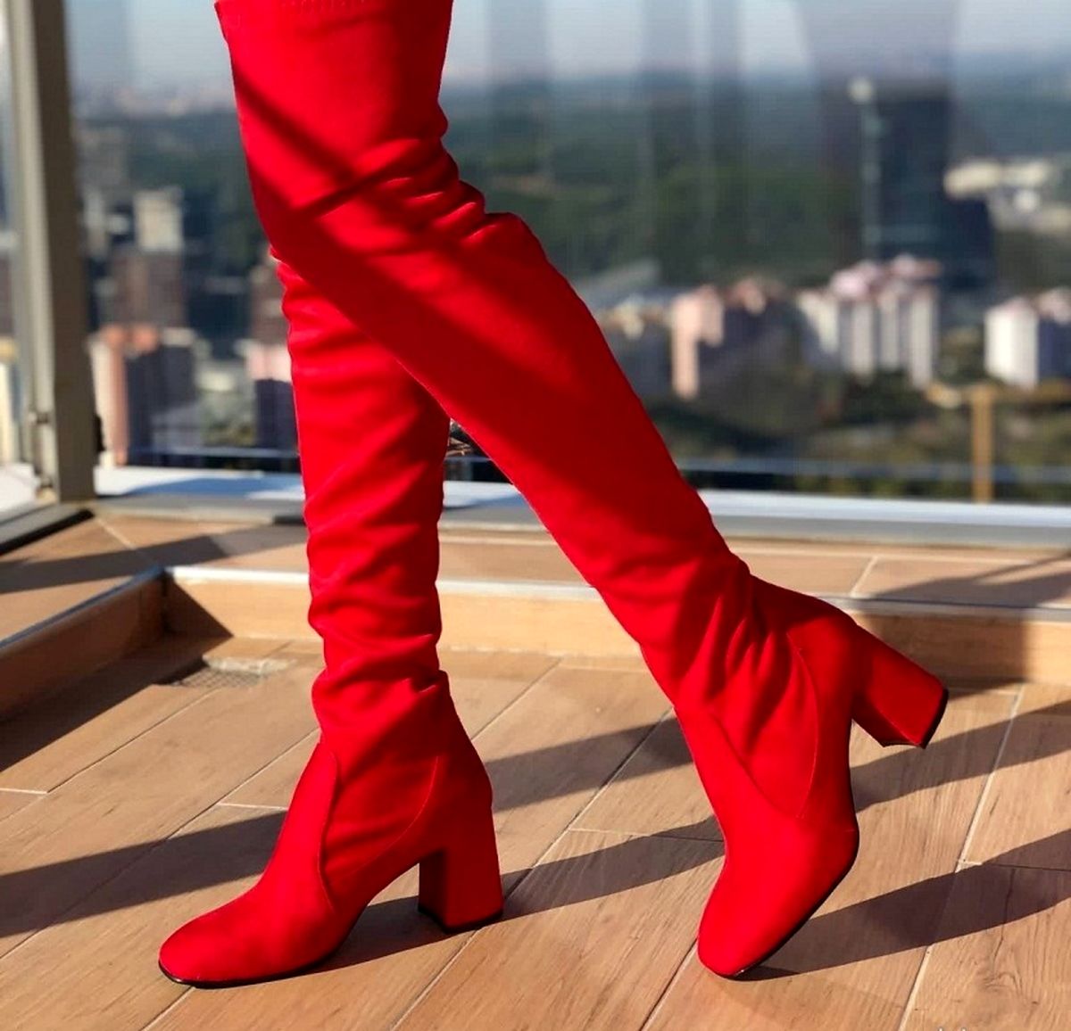 کفش قرمز