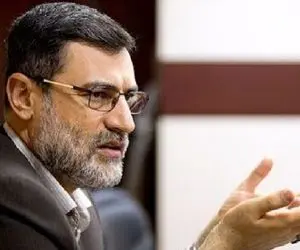 قاضی زاده هاشمی: به رئیسی ارادت دارم اما کنار نمی روم !