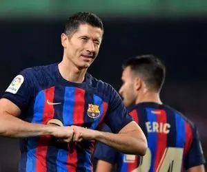 مهاجم بارسلونا به ترکیب برمی‌گردد