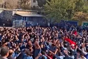 آواز شاد؛ روز دانش آموز مدیر به بچها صفا داد تو خوشگل منی گذاشته همه عین فنر رو هوان