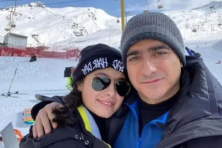 آواز همایونی؛ شجریان خودش رفت پسرش ازش زده جلو ستاره ها نهفتن خوند هی پلی میکنی بخونه