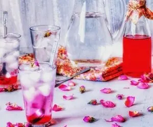طرز تهیه شربت گل محمدی با گل خشک و تازه + گرفتن تلخی گل محمدی