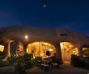 معماری خلاقانه / طرف عین انسان های اولیه تو غار خونه ساخته توش انگار هزارتوئه گم میشی