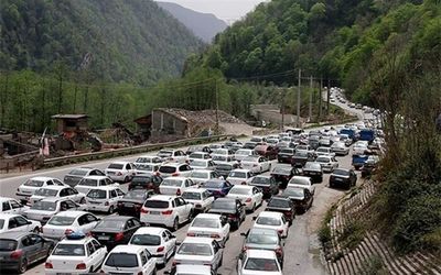 (ویدئو) ترافیک شدید در آزادراه تهران - شمال؛ ۱۷۶ فوتی در ۴ روز نخست