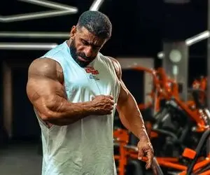 سرعت عجیب آنفالو کردن هادی چوپان در اینستاگرام