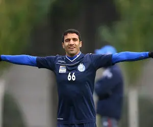 استقلال، سپاهان و پرسپولیس به دنبال جذب این بازیکن