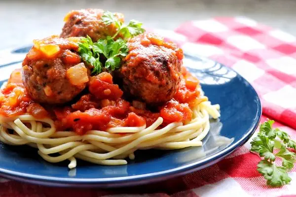 Receipe of Mitball with spaghetti