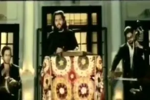 آواز معروفا؛ هنوزم که هنوزه ترکیب صدای چاووشی با فیس بهرام رادان جزو بهتریناست