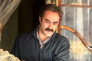 آواز محلی؛ محسن تابنده با پسرش چه رقصی میکنه بچه عین فنر درفته میمونه