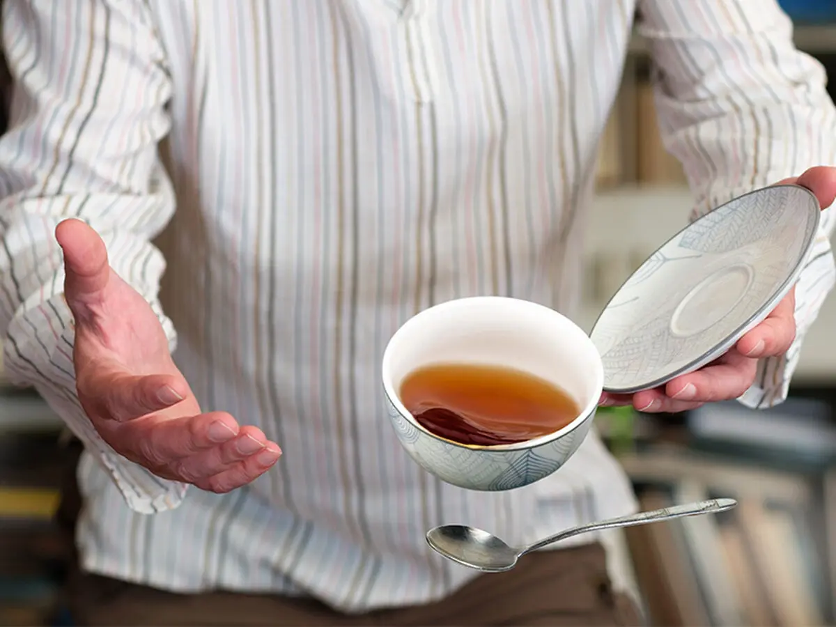پاک کردن لکه چای از لباس