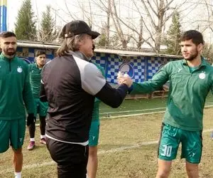 ستاره جنجالی استقلال راهی ازبکستان شد