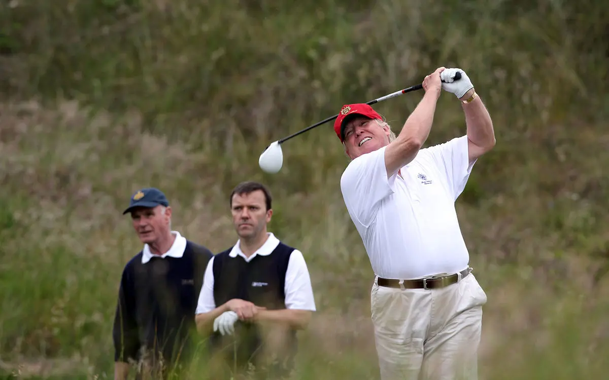 170609-donald-trump-golf-ac-528p_61e5f4f41a507d152cda2a6ebf5d0133