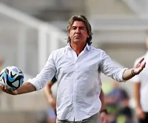 شوک به استقلال؛ سا پینتو در دربی نمی‌تواند روی نیمکت بنشیند؟